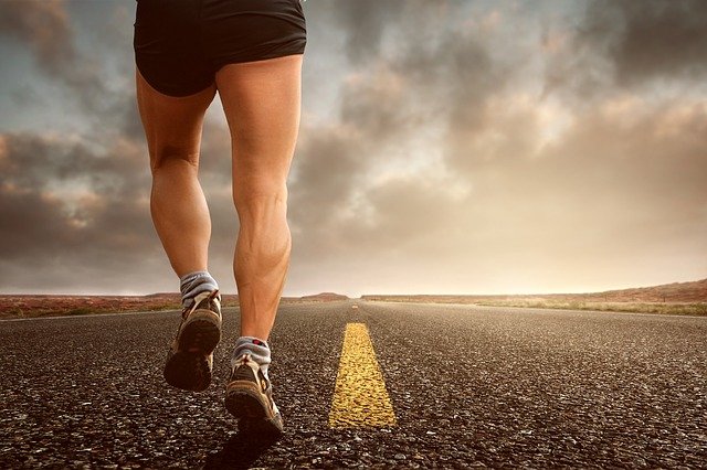 Jak zacząć trenować bieganie? Porady dla początkujących