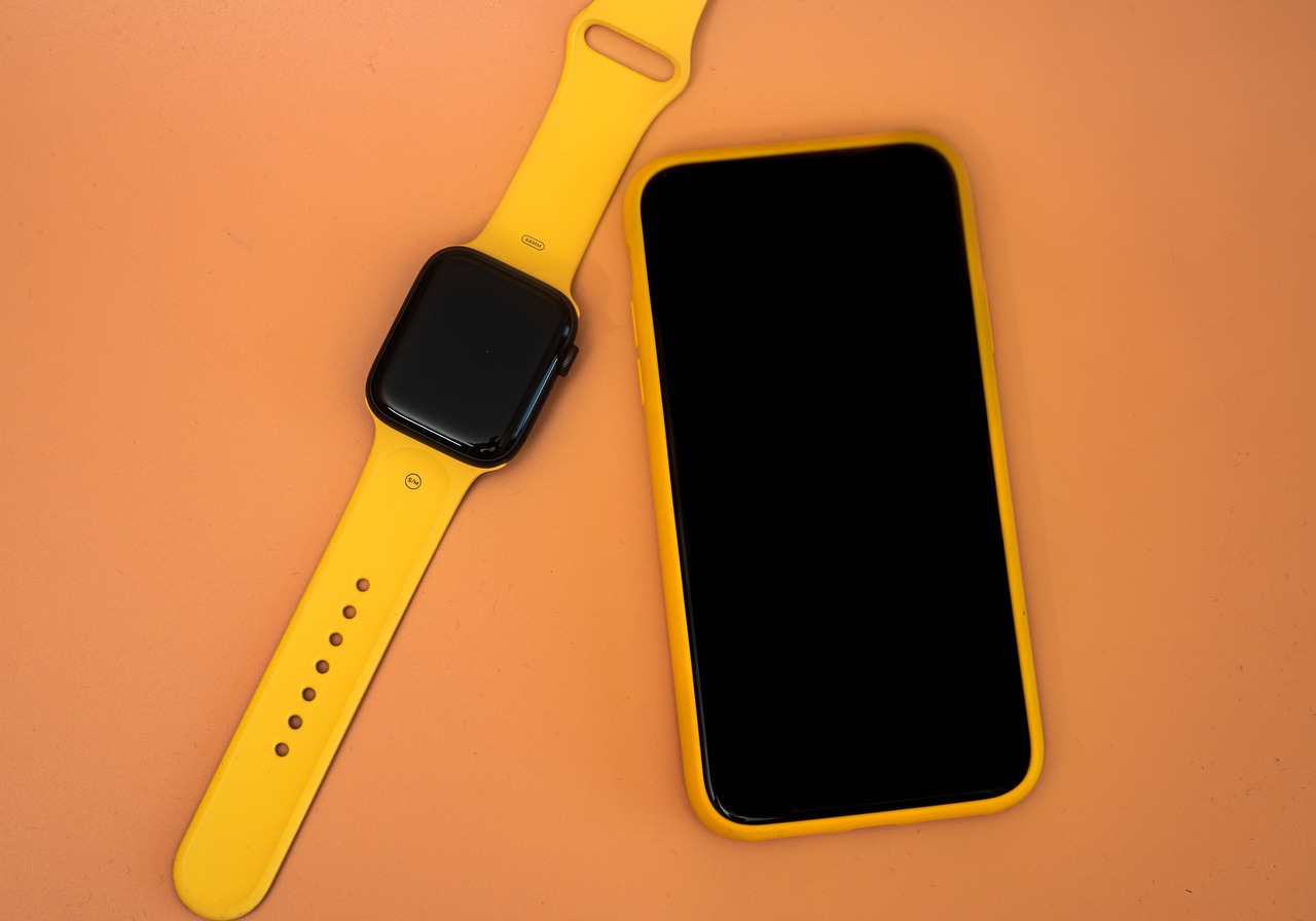 Czy warto zainwestować w smartwatch dziecięcy?